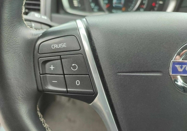 Volvo XC 70 cena 56900 przebieg: 206920, rok produkcji 2015 z Sulmierzyce małe 497